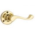 Croft 1902 Lichfield Lever Door Handle on a Round Rose