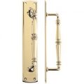 Chester Pull Handle on Backplate – Polished Brass